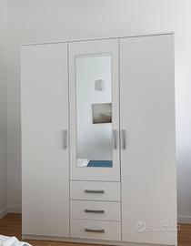 Armadio nuovo usato come camera ospiti