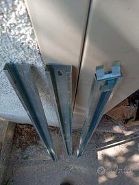 Profili con graffe per arredare con perline legno
