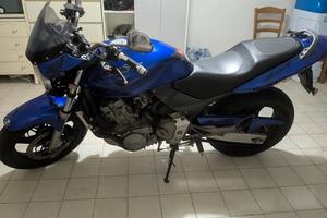 Hornet 600