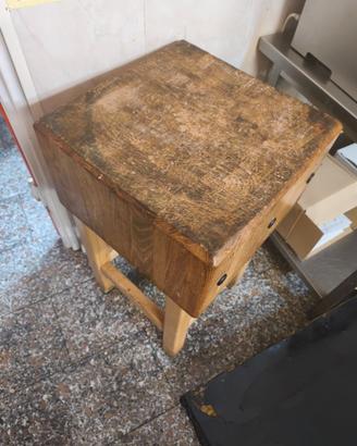 Ceppo da macelleria in legno
