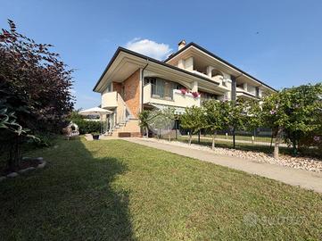 3 LOCALI A BUSSERO