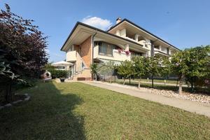 3 LOCALI A BUSSERO