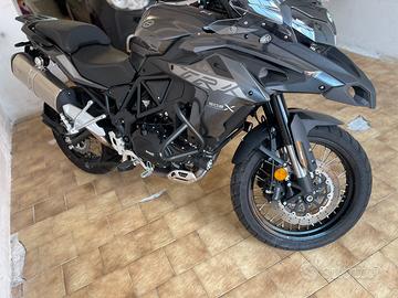 Benelli trk  502x