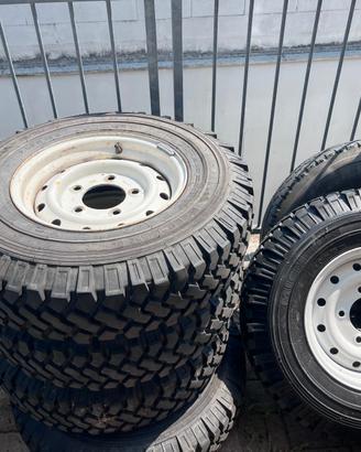 5 cerchi wolf defender gomme Michelin 7.50 R16 