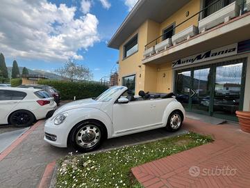 Volkswagen Maggiolino Cabrio 2.0 TDI Design BlueMo