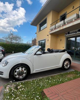 Volkswagen Maggiolino Cabrio 2.0 TDI Design BlueMo