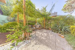 VILLA A SCHIERA A ROMA