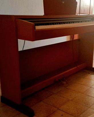YAMAHA CLAVINOVA 