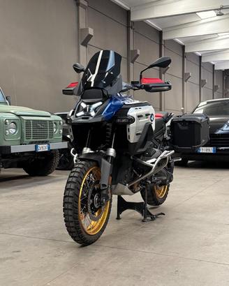 BMW R 1300 GS Adventure TROPHY *AKRAPOVIC/ FULL