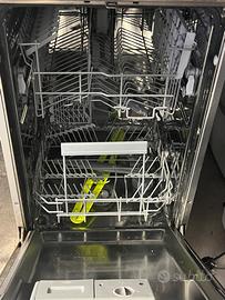 Picola lavastoviglie