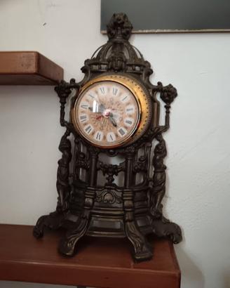 Orologio da tavolo in bronzo