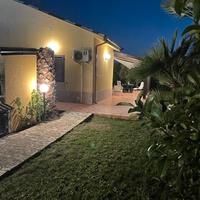 Villetta a pochi passi dal mare