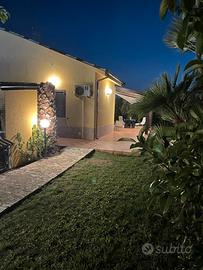 Villetta a pochi passi dal mare