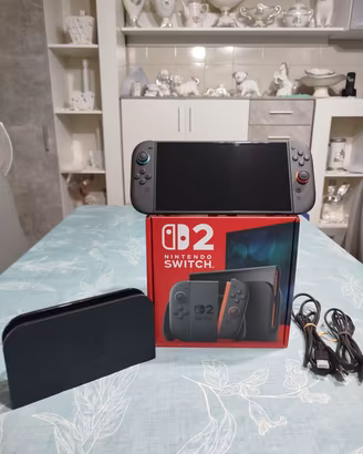 Nintendo Switch 2 nuovissima in garanzia + pellic