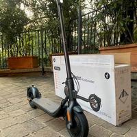 Monopattino Ninebot F25E Mercedes