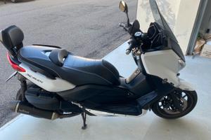 Yamaha Xmax 400