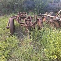 Attrezzature agricole - disco ed aratro