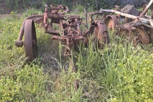 Attrezzature agricole - disco ed aratro