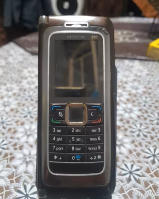 nokia E90