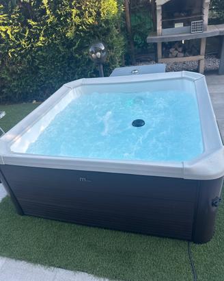 Vasca m spa come nuova
