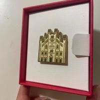 Spilla Omega Duomo Oro Olimpidi Milano Cortina 26