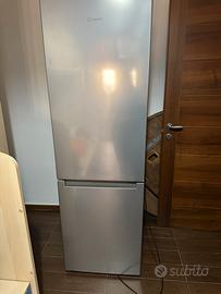 Frigorifero INDESIT LI8 SN1E X