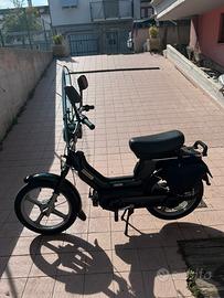 Si piaggio motorino