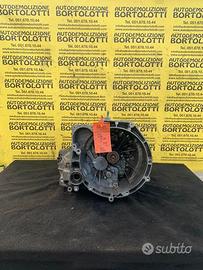 FORD FIESTA cambio usato F6JB