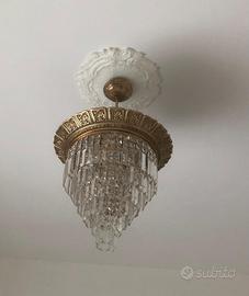 Lampadario Stile Classico.