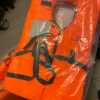 4 giubbotti salvagente nuovi