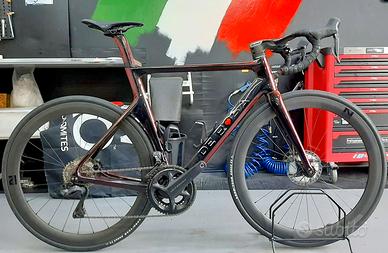 DE ROSA SK Aero Pininfarina 12v Ultegra Di2 – Tg M