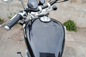 Moto Royal Enfield Continenta Super Meteor 650