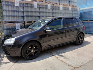 Golf 1.6 gpl Blak Edition