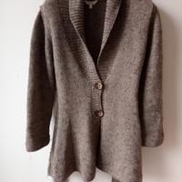 cardigan lungo di  lana 