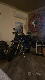 Ducati v4S streetfighter anno 2021