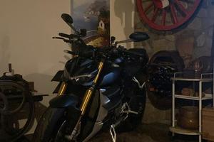 Ducati v4S streetfighter anno 2021