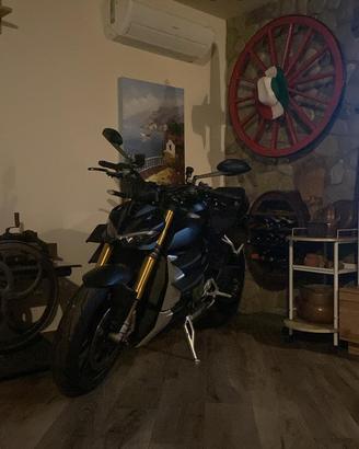 Ducati v4S streetfighter anno 2021