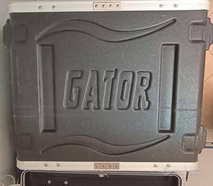 Flight Case GATOR 2U + Doppio lettore cd dj tech