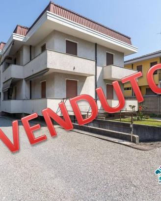 Casa indipendente di 246 m² con 3 locali e box aut