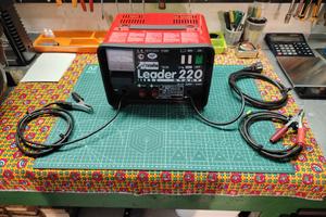 CARICABATTERIE E AVVIATORE 