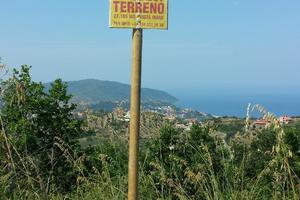 Vendita terreno vista mare