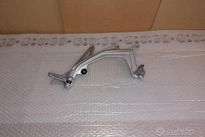 staffa supporto pedana destra brutale 800 800rr