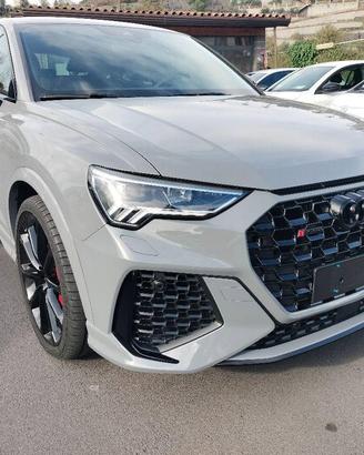 AUDI - Q3 Sportback RS 2.5 quattro s-tronic