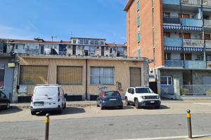 Immobile di 170 m² con 4 locali a Moncalieri