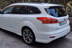 Ford Focus SW ST line 1.5 120cv