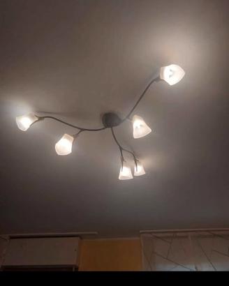 LAMPADARI A FORMA DI TULIPANO
