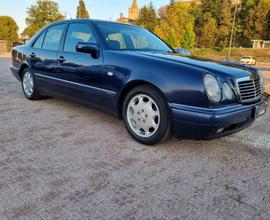 MERCEDES-BENZ E 200 e 200 Elegance ASI FH