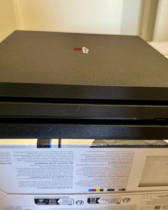 PS4 PRO 1TB + 2 Controller