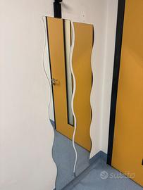 Specchi Ikea ondulati