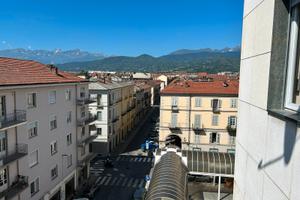 Trilocale panoramico in centro